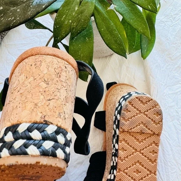 Really cute zodiac court platform - Picture 6 of 10